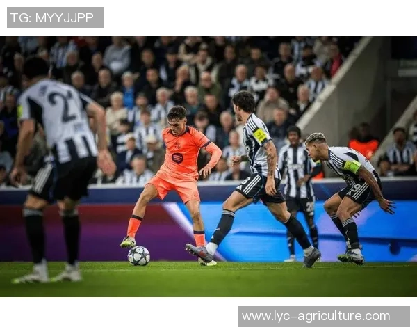 伊涅斯塔：佩德里不用成为我，期望他未来到达更高水平